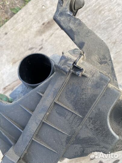 Корпус воздушного фильтра ford focus 2