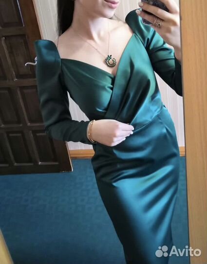 Вечернее платье