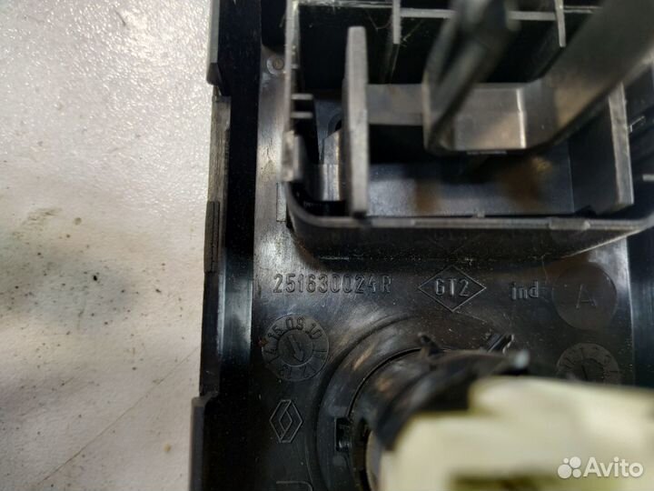 Renault duster Кнопка включения Дифференциала