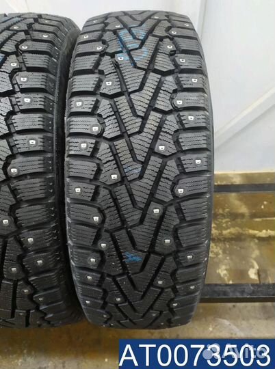 Pirelli Ice Zero 215/60 R17 98V