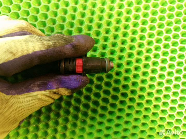 Форсунка топливная Skoda Fabia