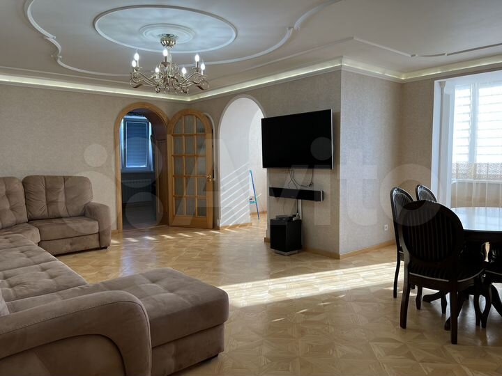 3-к. квартира, 120 м², 5/9 эт.