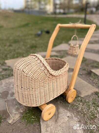 Коляска для кукол новая