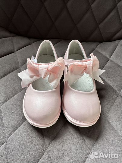 Туфельки для девочки