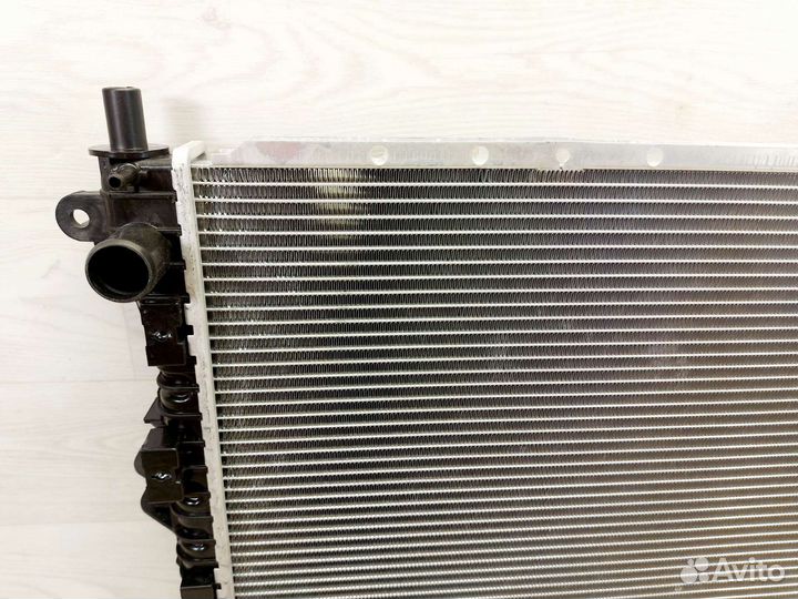 Радиатор охлаждения SsangYong Kyron