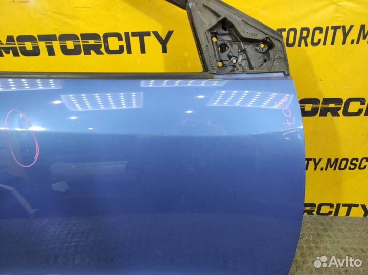 Дверь передняя правая Renault Megane KZ0 M4R 2011
