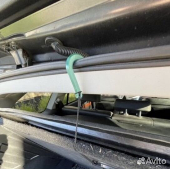 Крючок пола багажника
