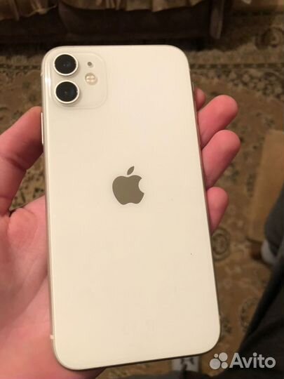 iPhone 11, 64 ГБ