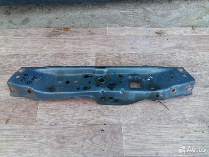 Панель передняя Opel Zafira B 2005-2012