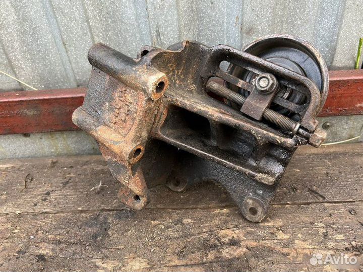 Кронштейн гидроусилителя Hyundai Sonata 4 EF