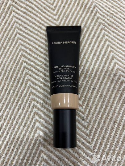 Тональный крем Laura Mercier Tinted