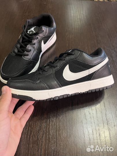 Кроссовки найк