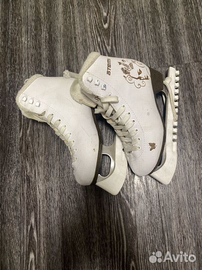 Коньки фигурные 35 размер