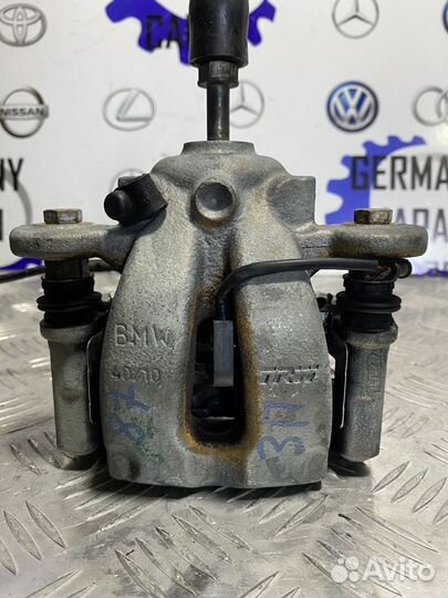 Задний правый суппорт BMW E87