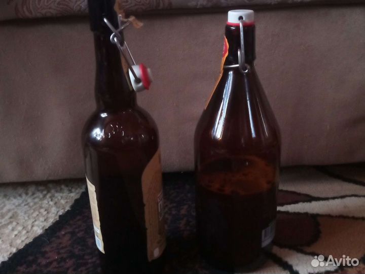 Бутылка с бугельной пробкой