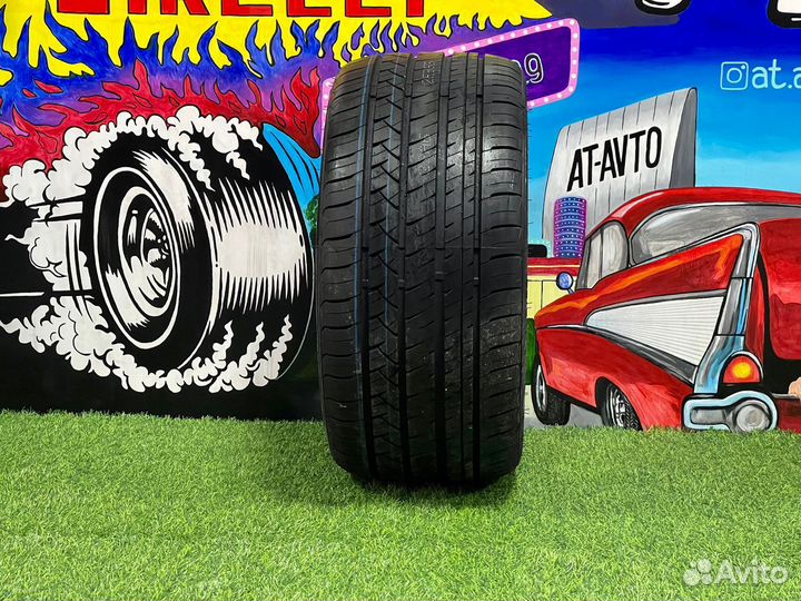 Roadmarch Prime UHP 08 235/45 R18 98W