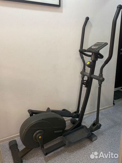 Эллиптический тренажер torneo