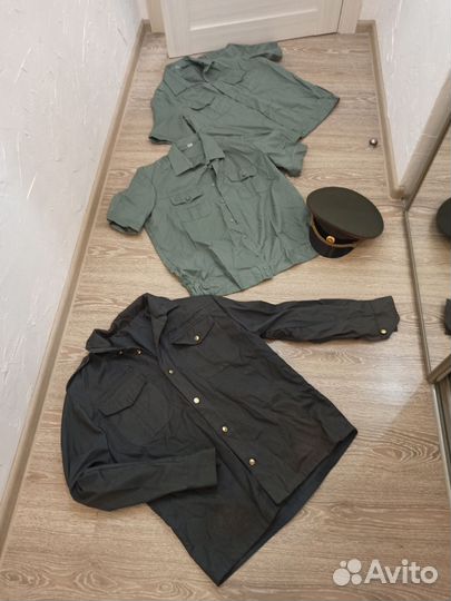 Фуражка офицерская и рубашки