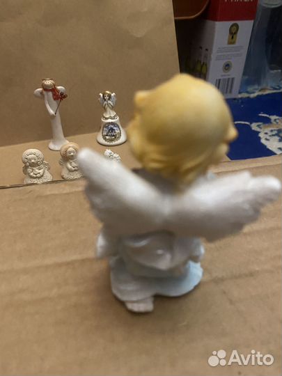Статуэтки и колокольчики ангелочки
