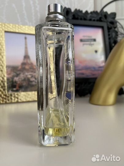 Escentric molecules 01 iris