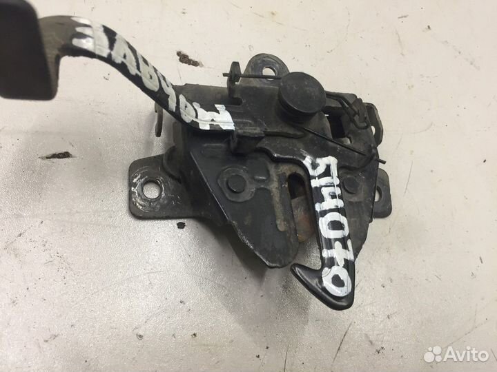 Замок капота (Kia Mohave)