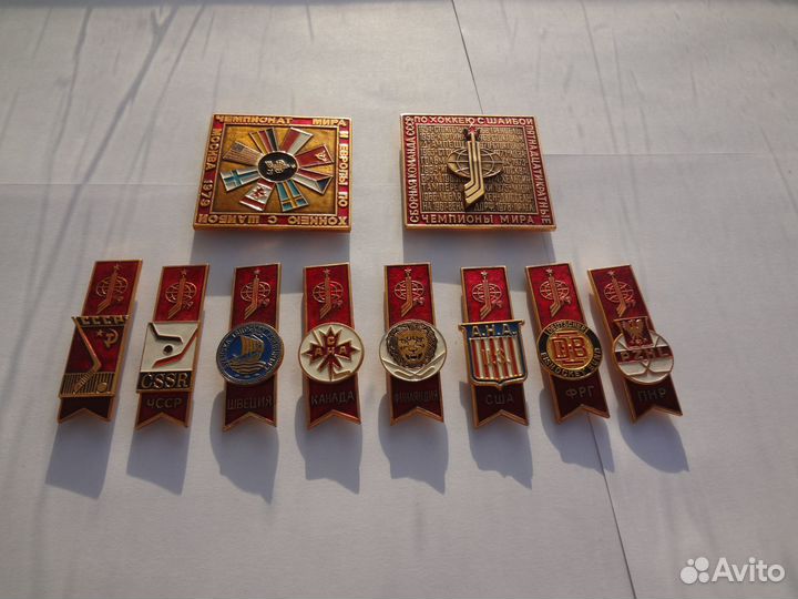 Набор значков чм по хоккею 1979г