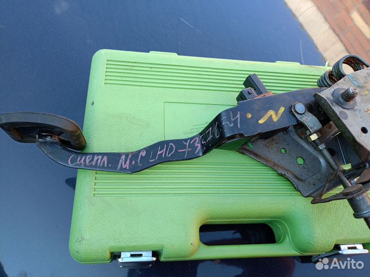 Педаль сцепления Mazda 6 gg