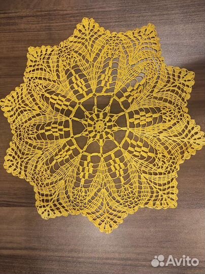 Салфетка вязаная крючком, ручная работа