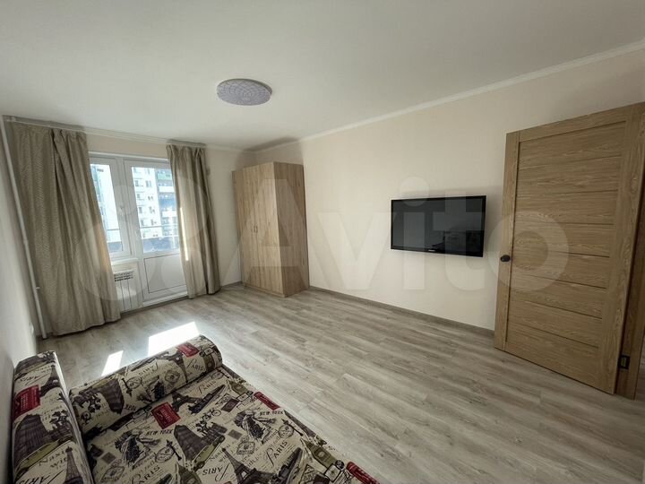 1-к. квартира, 36 м², 8/10 эт.