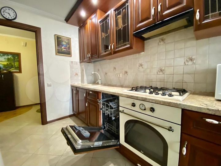 3-к. квартира, 88 м², 3/6 эт.