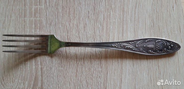 Вилка (мельхиор) с символикой 