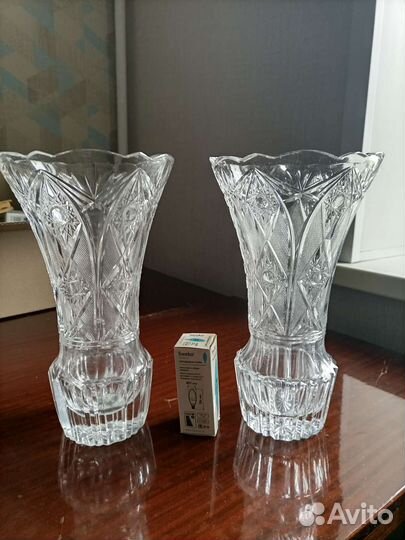 Хрустальная ваза