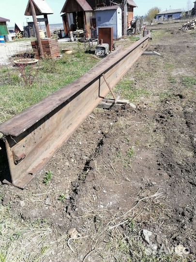 Балка двутавровая 555
