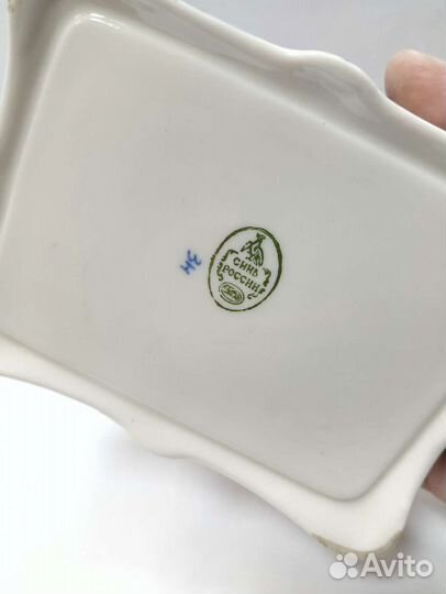 Шкатулка фарфоровая Гжель