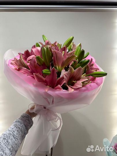 Букеты с лилиями