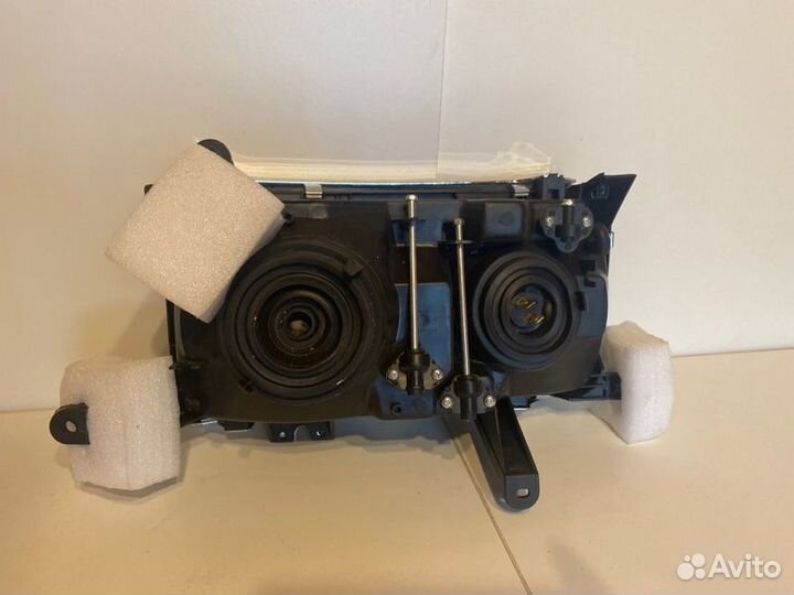 Фара левая Toyota Land Cruiser 1989-1997