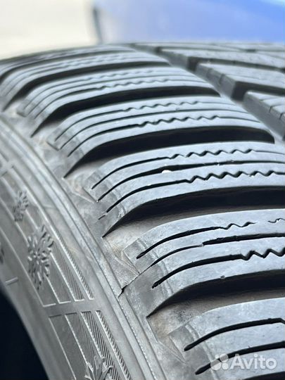 Hankook Winter I'Cept Evo 3 W330 225/45 R18 и 245/40 R18 95