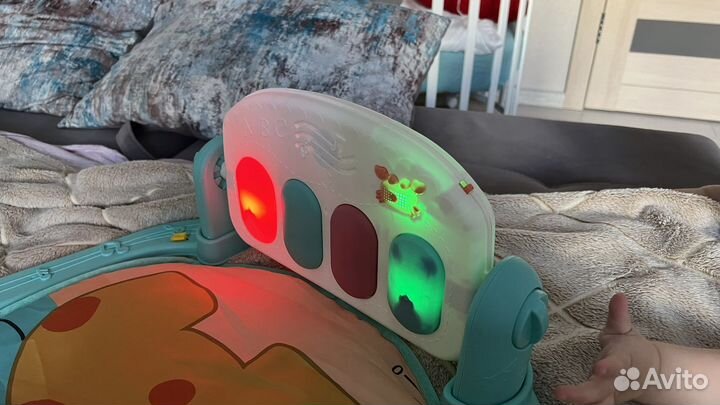 Развивающий коврик с пианино