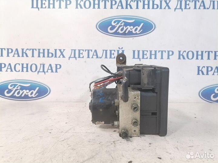 Блок ABS (насос) Ford Focus 2 2008-2011