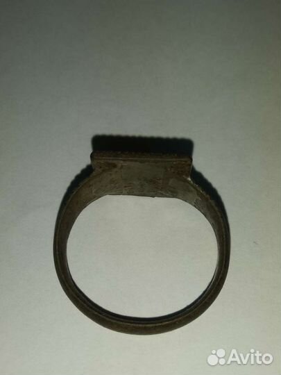 Старинный перстень