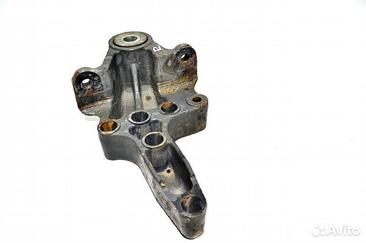 Кронштейн рессоры, переднего моста, задний правый