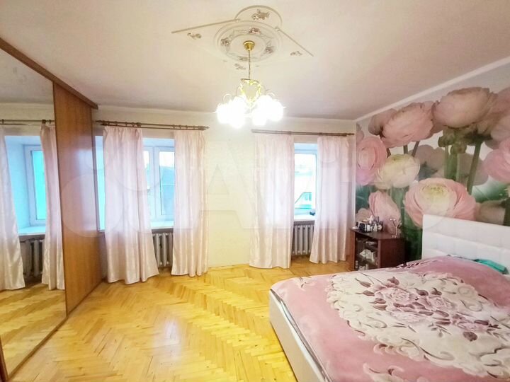 4-к. квартира, 112 м², 4/5 эт.
