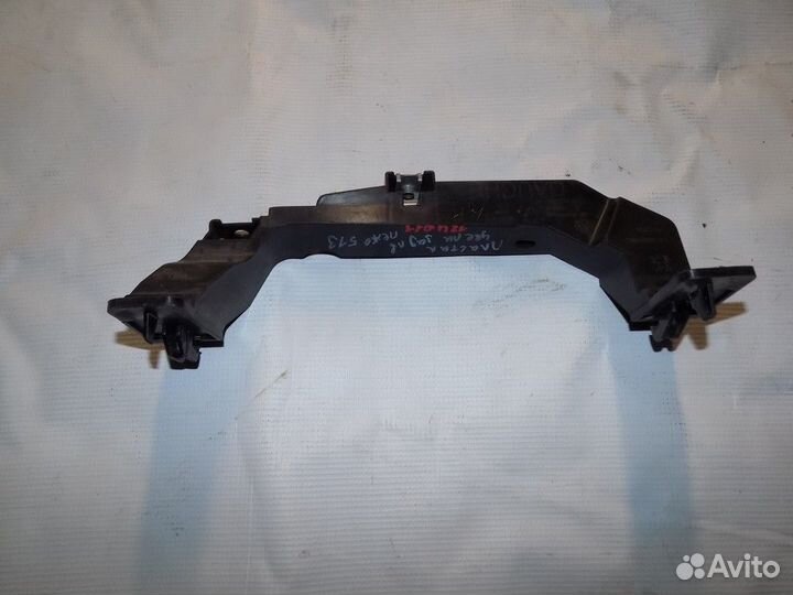 Кронштейн ручки 508 2010