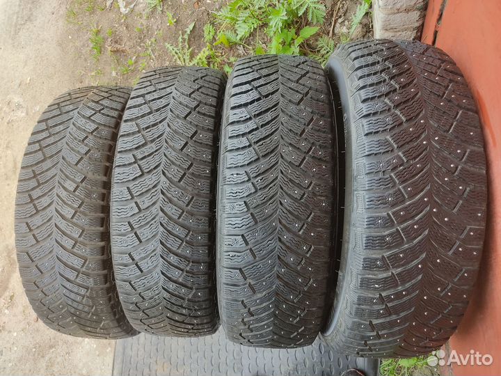 Michelin X-Ice North 4 215/60 R17 100T
