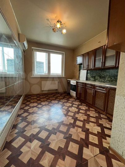 2-к. квартира, 86 м², 8/16 эт.