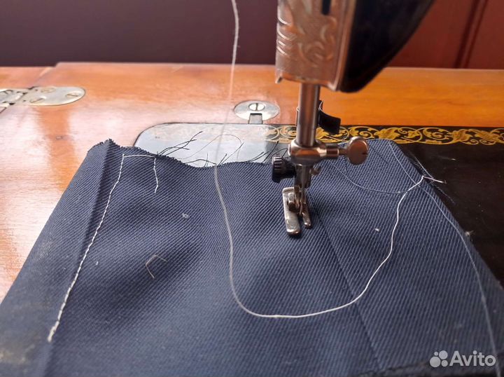 Швейная машина