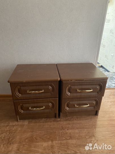 Тумба прикроватная