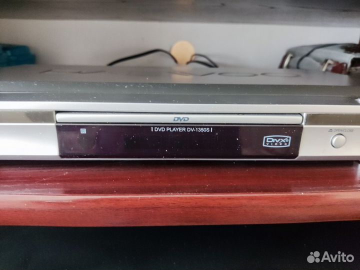 DVD плеер с караоке Daewoo DV1350S