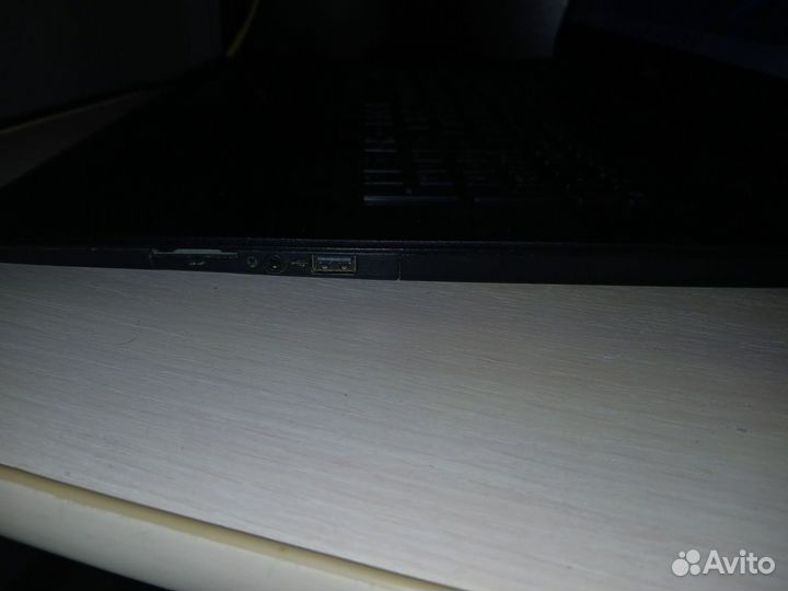 Ноутбук acer aspire ES1-732 series