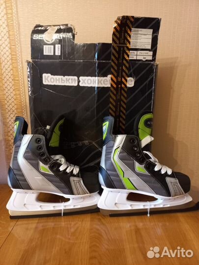 Хоккейные коньки Action 38 размер PW-216AE